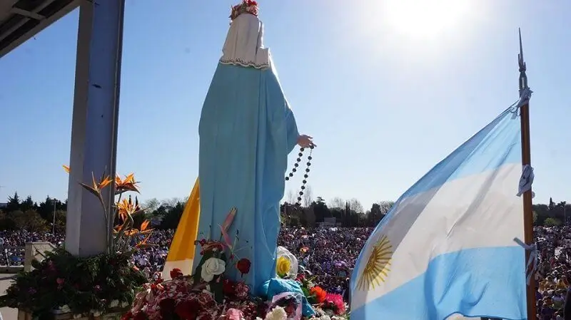 Turismo religioso en Argentina: porque la confusión con el turismo ecuménico le cuesta millones al país en visitantes y posicionamiento internacional